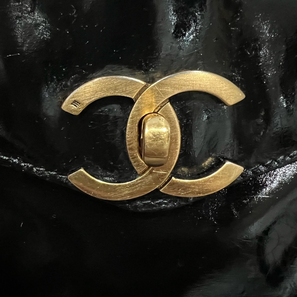 24k gold hardware Chanel vintage tote bag - Picture 4 of 17